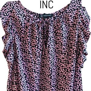 INC Flutter Sleeve Floral Top w/Smocked Waist & Keyhole Neck • Medium